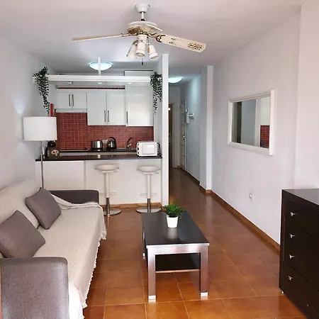 Апартаменты Jasmina En Garden Y Piscina Climatizada Адехе